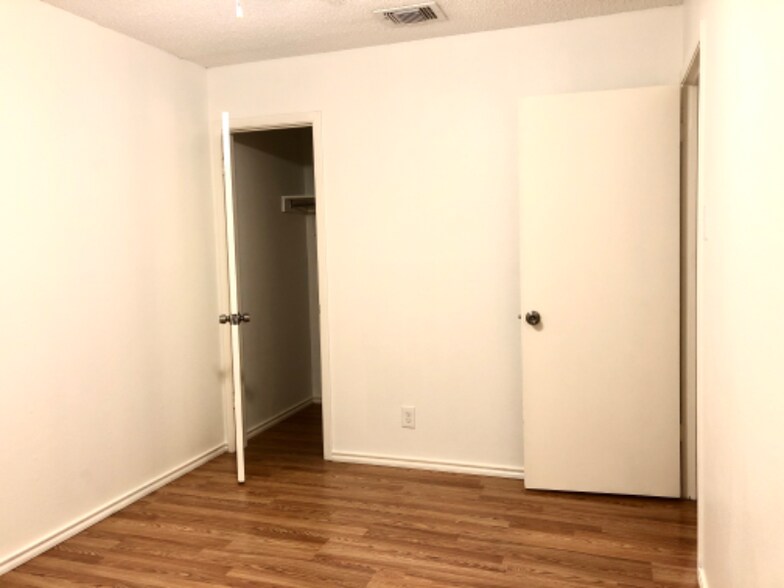 Building Photo - 6822 Cypress Mist Dr