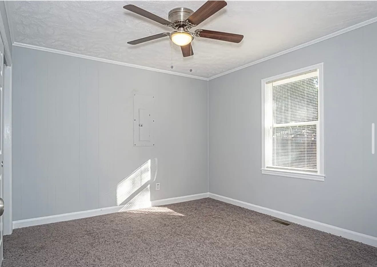 Building Photo - 5105 Palmetto Ln