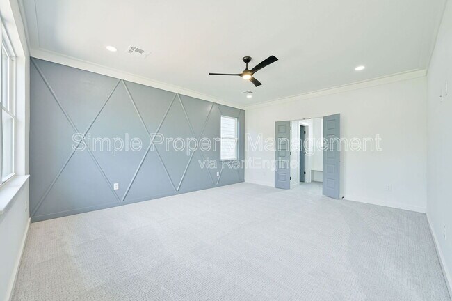 Building Photo - 4017 N Indiana Ave