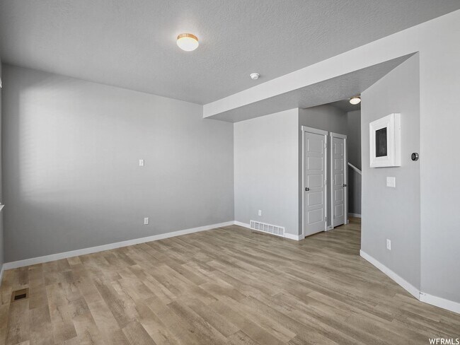 Building Photo - 12949 Penywain Ln