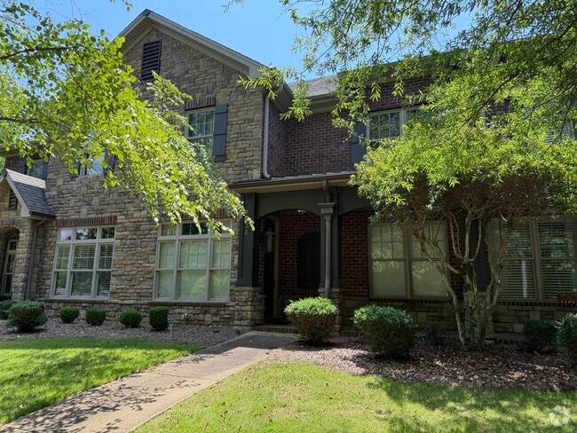 Building Photo - 1336 Gatewood Dr
