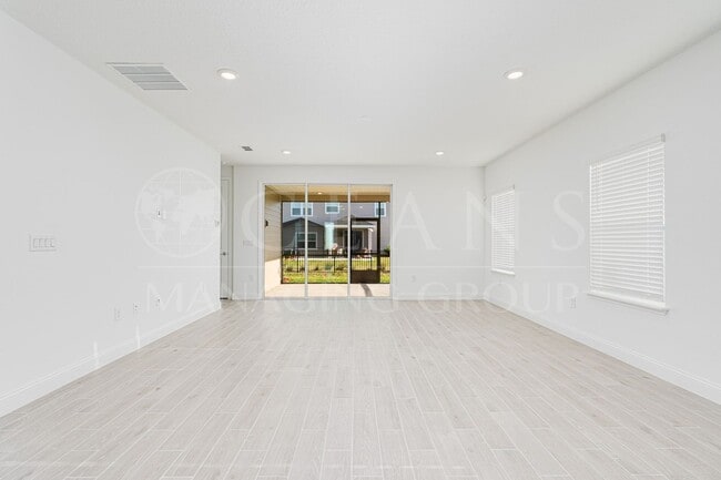 Building Photo - 3 Bedroom 2 Bath Home with office in Halifax Plantation