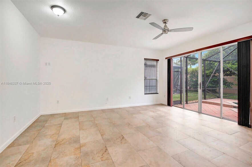 Building Photo - 15421 SW 18th St
