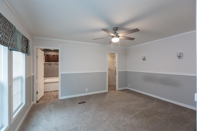 Building Photo - 120 Nancy Ln