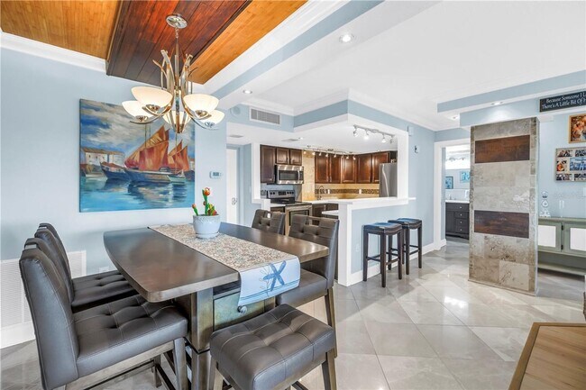 Building Photo - Beautiful 2BR/2BA Waterfront Condo in 55+ ...