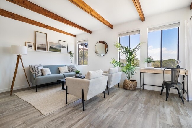 Building Photo - 3856 Via del Mar