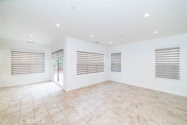 Building Photo - 52 Henson
