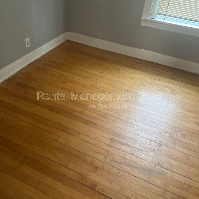 Building Photo - 1015 N Humboldt Ave