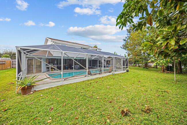 Building Photo - 1742 W Terrace Dr