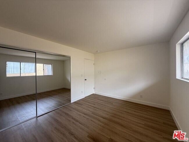 Building Photo - 523 Ashland Ave