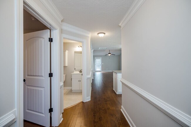 Building Photo - 1043 Wildfire Cir