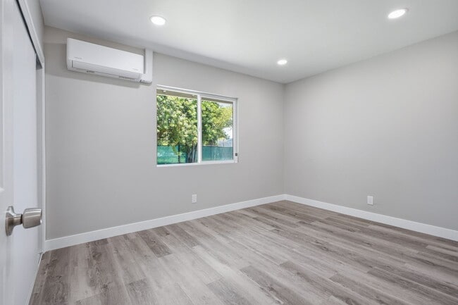 Building Photo - Stylishly Updated Pasadena Home with Spacious Yards Perfect for Entertaining