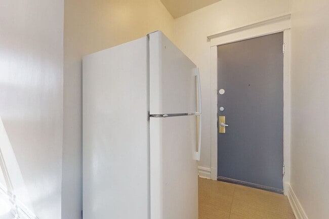 Floorplan - 918 E. Hyde Park Boulevard
