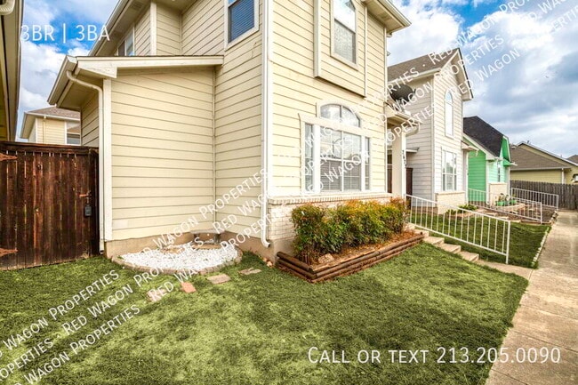 Primary Photo - 2622 Crown Hollow