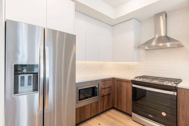 Interior Photo - The Vine