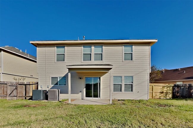 Building Photo - 20911 Hazy Bluff Ct