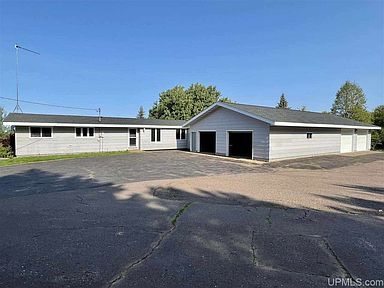 Building Photo - 11164 Lookout Ln
