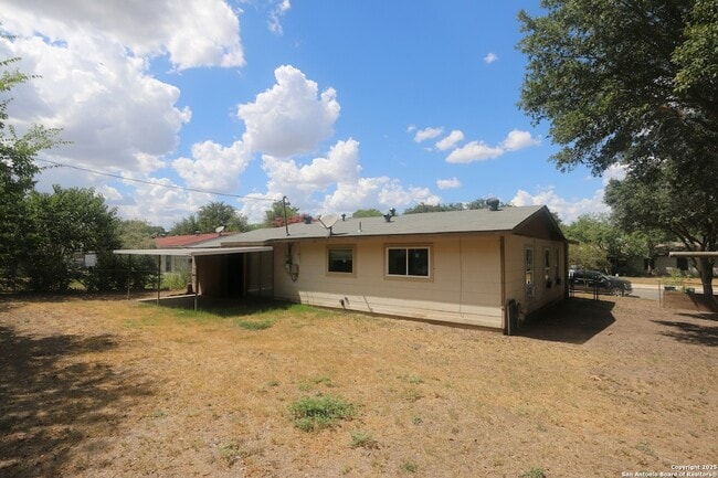 Building Photo - 6010 Shoreview Pl
