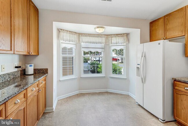 Building Photo - 11333 Savannah Dr