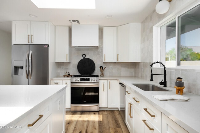 Building Photo - 2331 N 53rd St