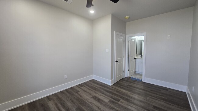 Building Photo - 3625 Park Blvd