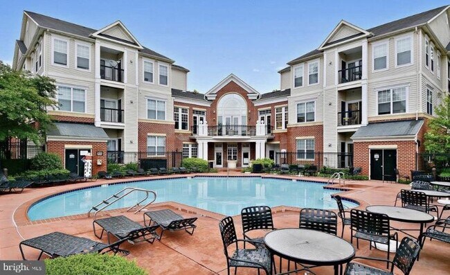 Building Photo - 11377 Aristotle Dr