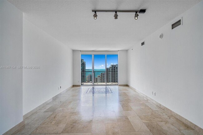 Building Photo - 325 S Biscayne Blvd