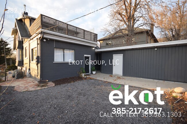 Building Photo - 382 Wall St