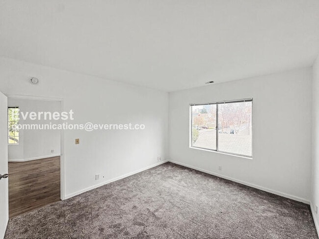 Building Photo - 1424 Market St