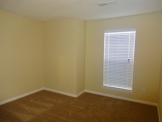 Building Photo - 204 Appleton Ln