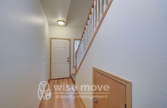 Building Photo - At Home in East Vancouver- 1/2 off First Month!