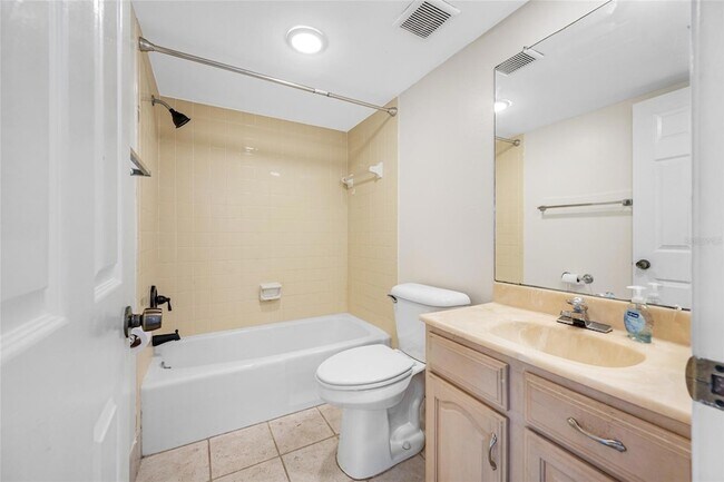 Building Photo - 828 Bahia Del Sol Dr