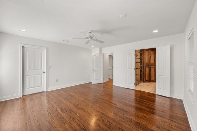 Building Photo - 5305 Emerson Ave