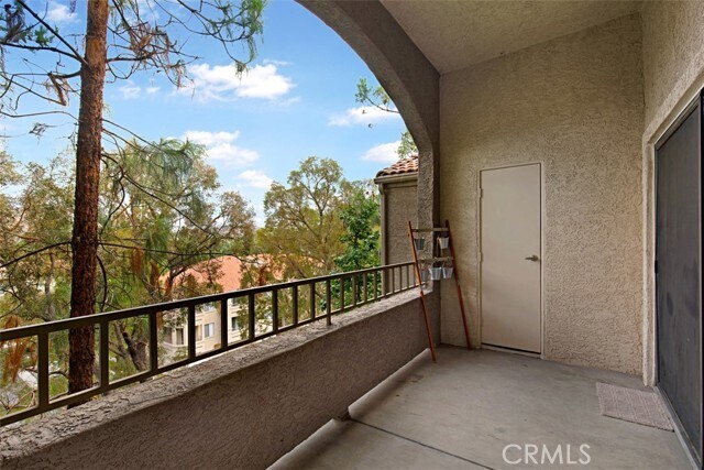 Building Photo - 1035 La Terraza Cir