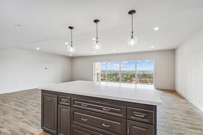 Building Photo - 2929 Buffalo Speedway