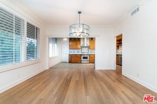 Building Photo - 125 S Elm Dr