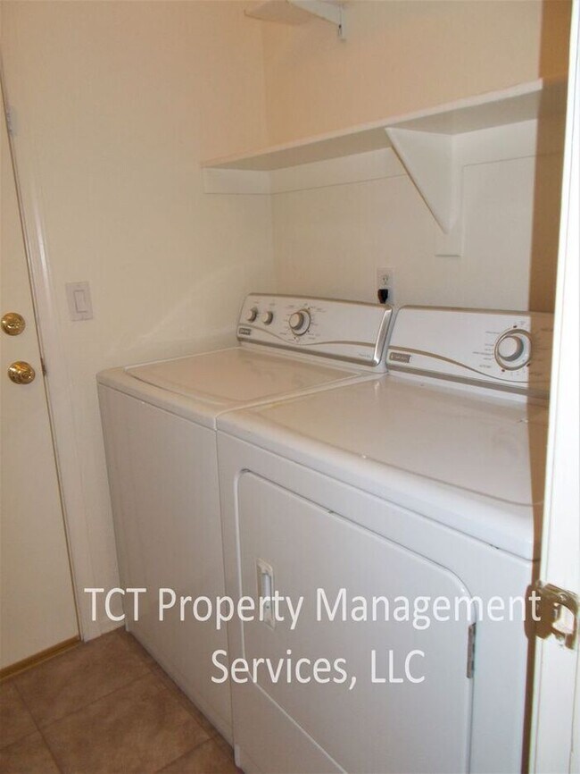 Building Photo - Beautiful Chandler Home!