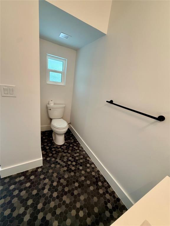 Building Photo - 1359 Harbor Dr