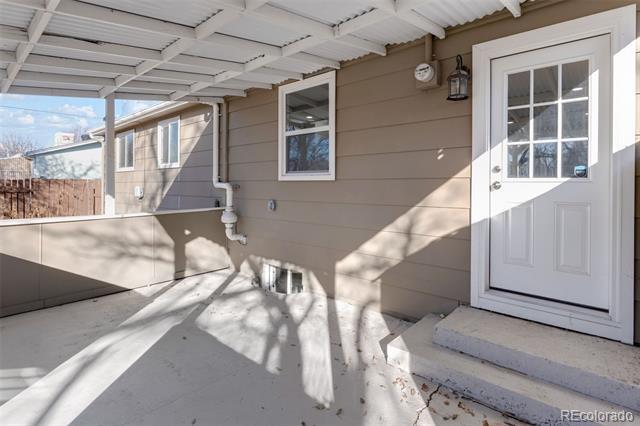 Building Photo - 3919 Tennyson Ave