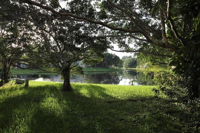 Building Photo - 839 Garnet Cir