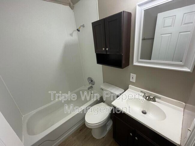 Building Photo - 1464 Monopoly Dr