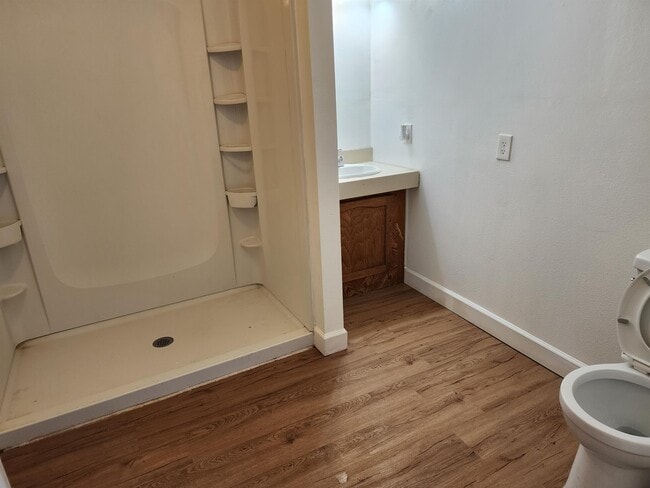 Building Photo - 604 N Ohio Ave