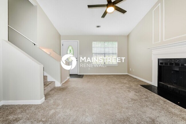 Building Photo - 3 Bedroom Pet-Friendly Home in Rex, GA with Main Street Renewal