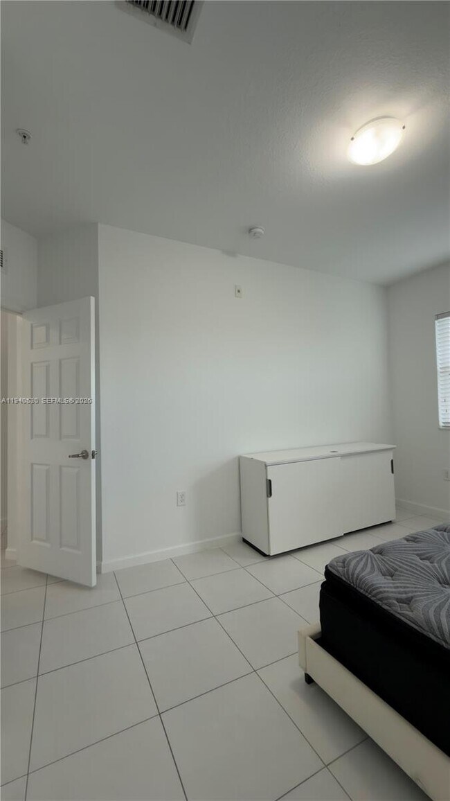 Building Photo - 8800 NW 97th Ave