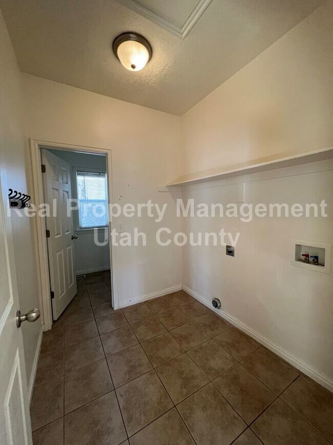 Building Photo - 11438 Open View Ln