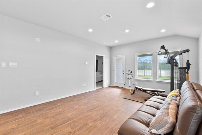 Building Photo - 13904 Great Pnes Ct