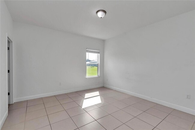 Building Photo - 118 Marion Oaks Dr