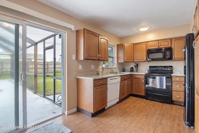 Building Photo - 737 Badger Dr NE