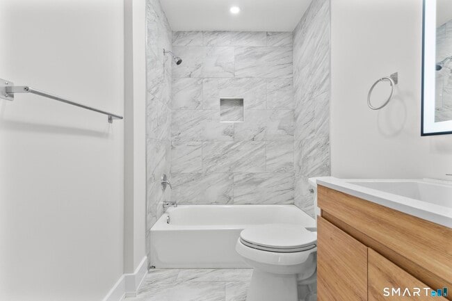 Building Photo - 54 Plaza Ave