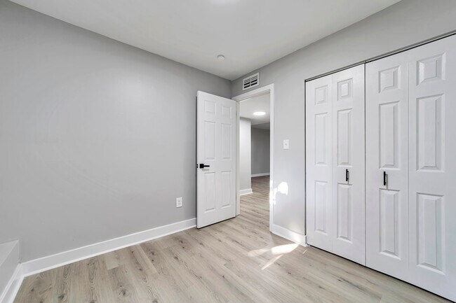 Building Photo - 616 N 21st St